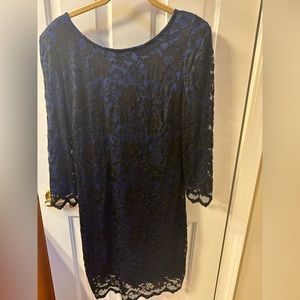 Sínquenone Black lace over blue 3/4 sleeves dress. NWT